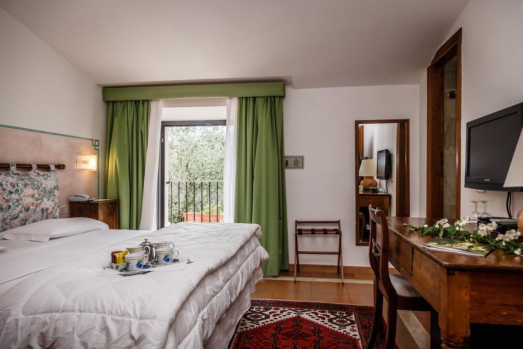 Villa Acquaviva Wine Resort مونتيميرانو المظهر الخارجي الصورة