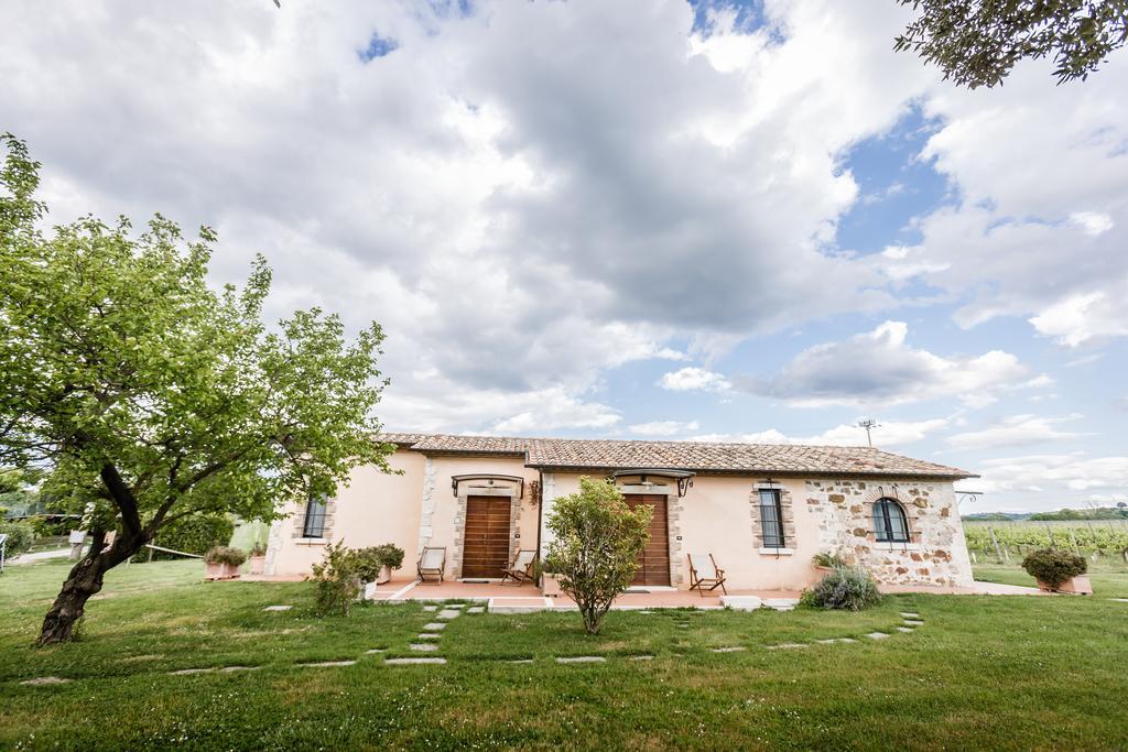 Villa Acquaviva Wine Resort مونتيميرانو المظهر الخارجي الصورة